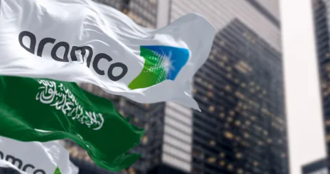 Saudi Aramco justifies lowering oil output by green energy