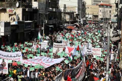 الأردنيون لا يكلون..الشعب الأردني يواصل دعمه لغزة بعد 147 يوما على العدوان