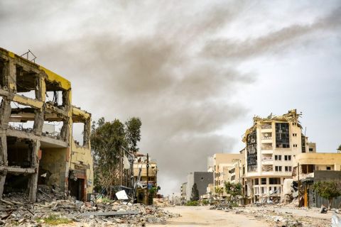 إسرائيل تبني منطقة عازلة داخل غزة