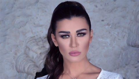 نادين الراسي تكشف تفاصيل تعرّضها للتحرّش خلال برنامج 