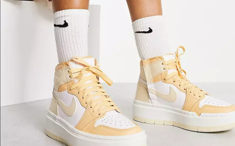 في رمضان.. أكثر الأحذية الرياضية الأنيقة والشيك لإطلالاتك في العمل