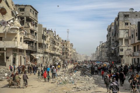 20 شهيدا و 16 مصابا بقصف منزل في جباليا.. الصحة العالمية: 