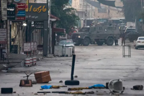 شاهد عملية إعدام أخطر جاسوس في جنين على يد شقيقه