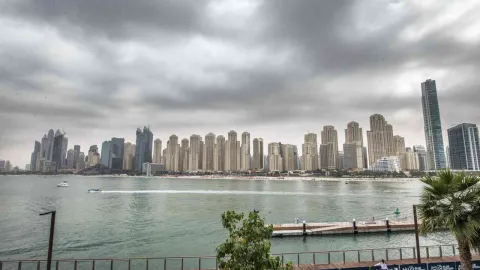 أمطار غير مسبوقة تعم الإمارات.. إلى متى تأثير الحالة المطرية الشديدة؟