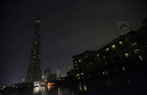 الإمارات: تحذيرات شديدة.. ما مستجدات المنخفض؟