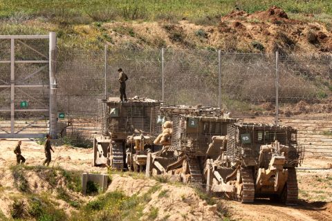 Israeli troops pull from southern Gaza
