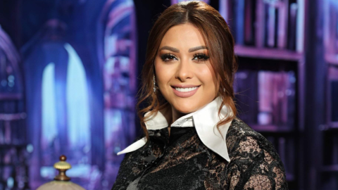 إمارات رزق تسخر من سلاف فواخرجي