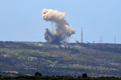 Israeli airstrikes target Hezbollah positions in southern Lebanon