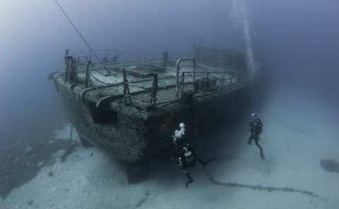 Strange hypothesis about why Titanic drowned