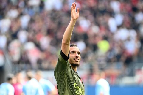 أندية دوري روشن السعودي تغازل اسماعيل بن ناصر 