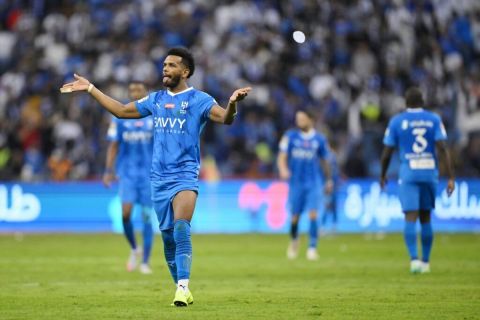 صمت جديد أمام أخطاء المُدلل الأزرق!! صفعة على وجه العالمي بيد البليهي تثير غضب الجماهير