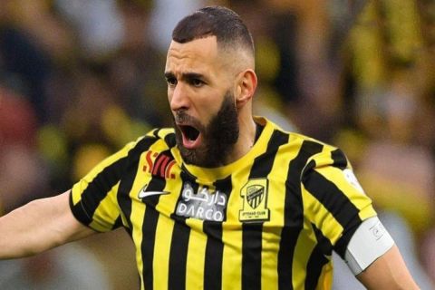 لم يسافر للعلاج!! كارثة مدوية يفجرها النجار عن بنزيما بعد سفره لمدريد