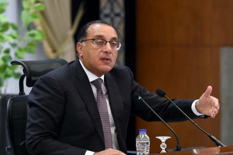 مدبولي: تجاوزنا الـ 35 رخصة ذهبية خلال عام واحد