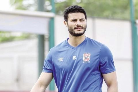 قرار عاجل!! مدرب منتخب مصر يحسم مصير الشناوي في تصفيات كأس العالم