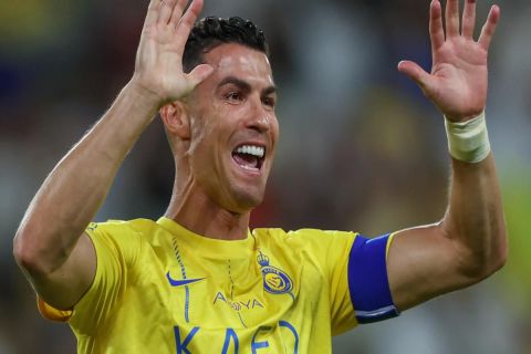 ممر شرفي من الدون ورفاقه.. تعليق ناري من رئيس الهلال على مقترحات الجماهير