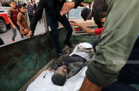 فيديو مؤلم جدا.. هكذا نكّل جنود الاحتلال بمعتقلين في جنين