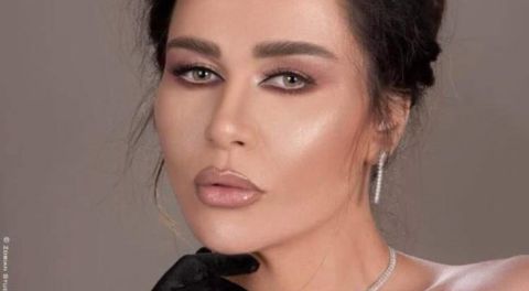 نادين الراسي تثير استياء متابعيها بفستانها الأبيض