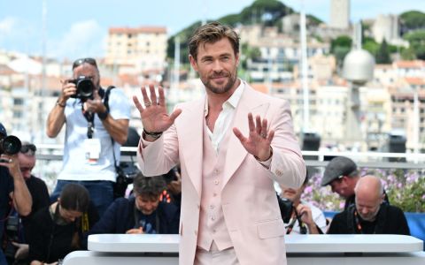 Chris Hemsworth to receive star on Hollywood Walk of Fame