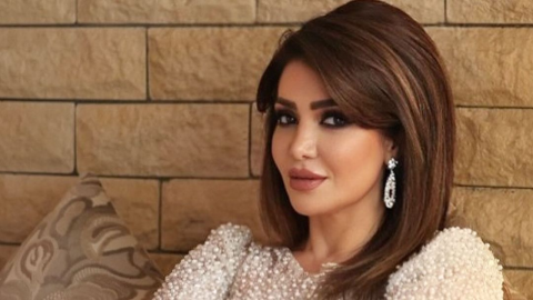 بعد انفصالها عن حسين فهمي.. لقاء سويدان بفستان الزفاف