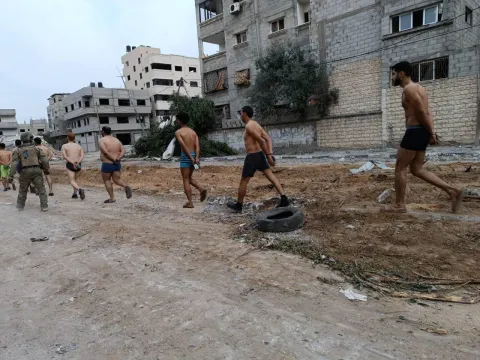 فيديو.. مقتل 4 جنود بتفجير منزل مفخخ برفح