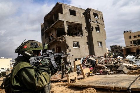 القسام تكشف التفاصيل.. مقتل 15 جنديا اسرائيليا داخل منزل في رفح