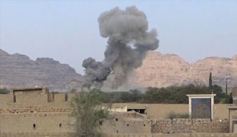 غارة أمريكية بريطانية تستهدف الحديدة غرب اليمن