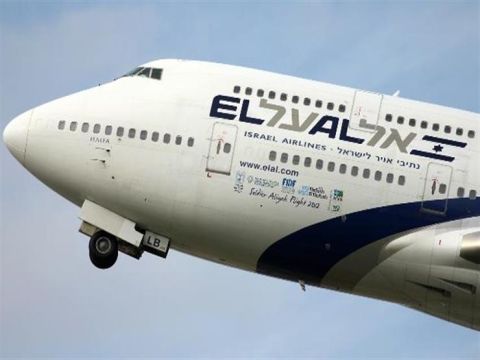 هبوط طائرة مصرية اضطراريًا بجدة بسبب وفاة قائدها