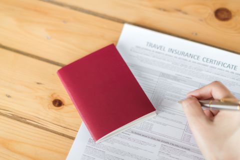 7 Key factors to consider while choosing travel insurance