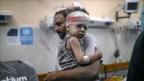 الأونروا : 10 أطفال يوميا يفقدون ساقا أو ساقين في غزة 