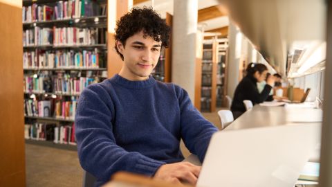 دعاء بداية الدراسة الجامعية