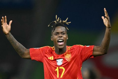 ويليامز يحسم موقفه من الانتقال إلى برشلونة