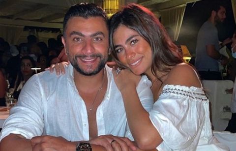 قبلة هاجر أحمد لزوجها تشعل السوشيال ميديا بين مؤيد ومعارض