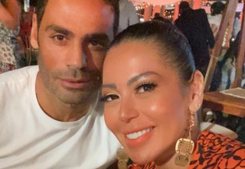 لقاء الخميسي تحتفل بعشرين سنة من الزواج