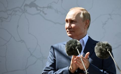Putin gets valuable gift from Syrian ambassador, here's what it is?