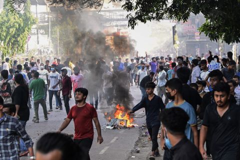 Death toll rises to 32 in Bangladesh student protests