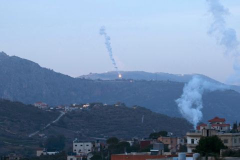 شهيدان جنوب لبنان.. حرائق في الجليل الأعلى بقصف حزب الله