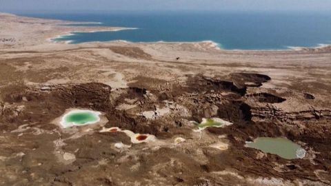 حقيقة الفيديو المثير للذعر: انحسار مياه البحر في مصر والمغرب!