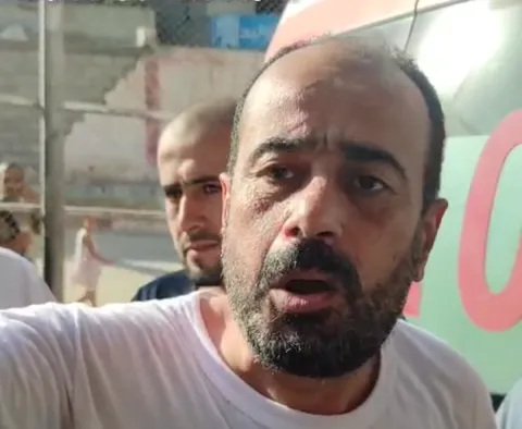 بعد الإفراج عنه.. مدير مجمع الشفاء يروي تفاصيل مؤلمة (فيديو)