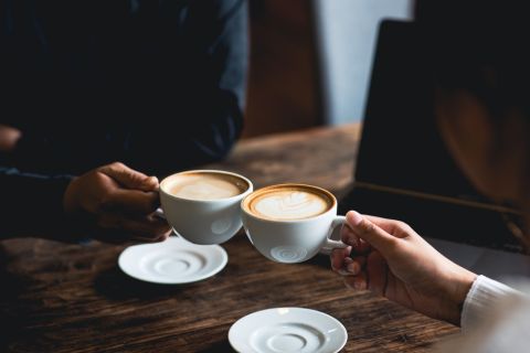 Tea leaves or coffee beans, which is better for your health?