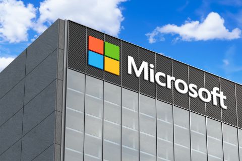 Global IT outage affects airports, banks, and media worldwide