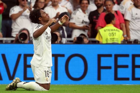 ريال مدريد يسحق بلد الوليد بثلاثية نظيفة