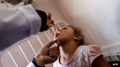 حملة التطعيم ضد شلل الأطفال في غزة تدخل حيّز التنفيذ