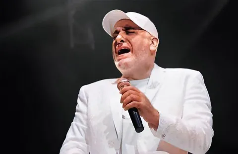 Israeli singer calls for 