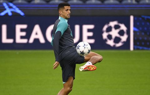 عرض ضخم من الهلال السعودي..16 مليون يورو سنويًا لإقناع كانسيلو بالانضمام