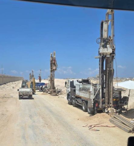 Footage: Israel digs 50 meters deep in search of tunnels in Rafah