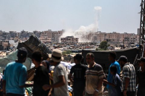 مفاوضات القاهرة: هل تقترب صفقة تبادل الأسرى ووقف إطلاق النار في غزة؟