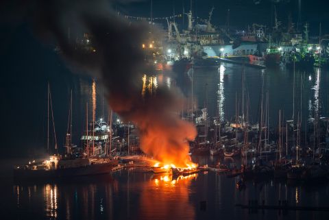 Explosion of a luxury yacht at the New Jersey Marina during refueling