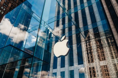 Warren Buffett sells Berkshire Hathaway's Apple shares