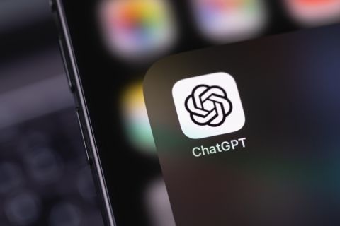 OpenAI begins rolling out its voice mode for ChatGPT