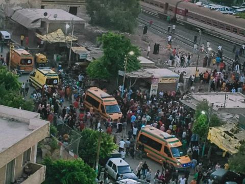 الصور الأولى لحادث تصادم قطارين في مصر 